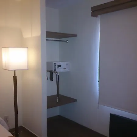 Hotel Oliver Inn - Business Class Queretaro Room photo